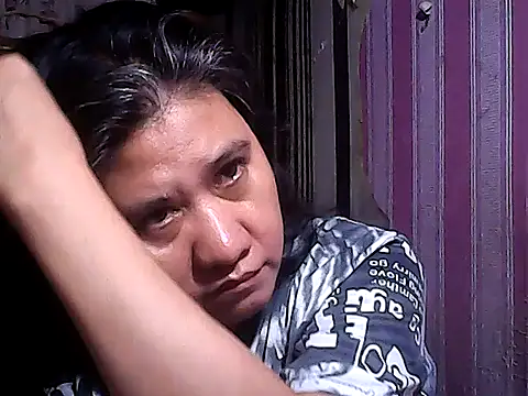 Snapshot of sweetsosie18 chatting on October 9, 4:49 pm sweetsosie18 online show from October 9, 4:49 pm