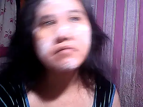 Snapshot of sweetsosie18 chatting on October 16, 10:49 am sweetsosie18 online show from October 16, 10:49 am