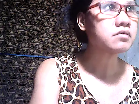 sweetsosie18 online show from June 11, 1:49 am