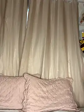 Kaiisa  online show from November 26, 8:32 pm