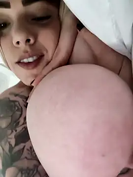 natalygolden69 online show from November 10, 2:49 pm