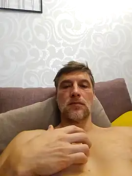 sparrow4791 online show from December 14, 8:18 pm