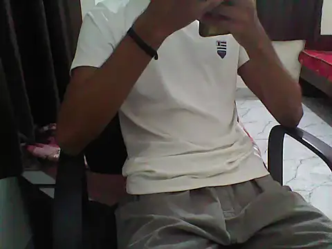 Snapshot of sour_rabh chatting on October 18, 5:25 pm sour rabh online show from October 18, 5:25 pm