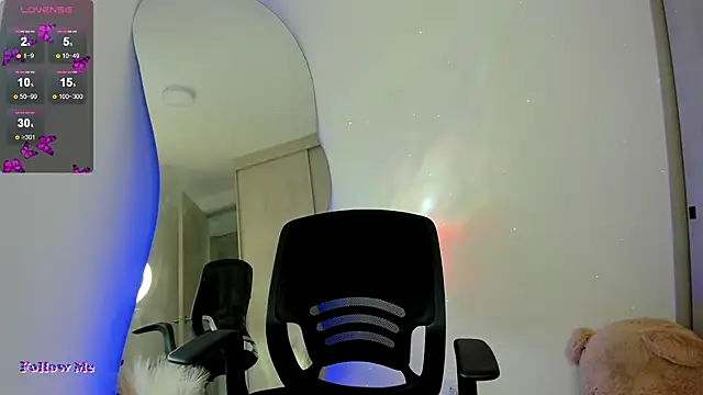 SussiVega online show from March 14, 9:43 pm