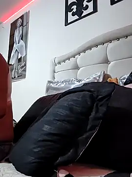 Snapshot of marylin_aboul chatting on February 14, 10:50 pm marylin aboul online show from February 14, 10:50 pm