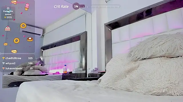 Snapshot of MiaConte chatting on December 22, 1:55 am MiaConte online show from December 22, 1:55 am