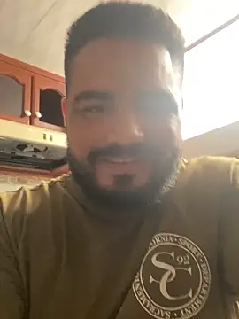 MichaelBear  online show from December 27, 5:59 pm