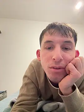 Snapshot of alex2p12 chatting on February 3, 8:52 am alex2p12 online show from February 3, 8:52 am