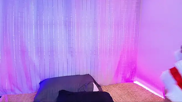 Samii Evans online show from December 24, 7:49 am