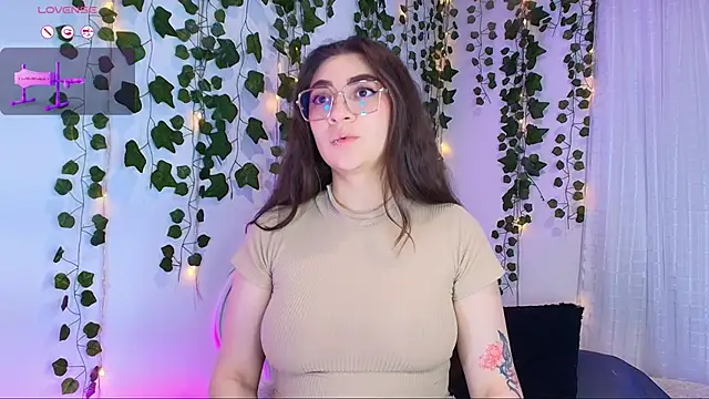 Samii Evans online show from October 11, 6:12 am