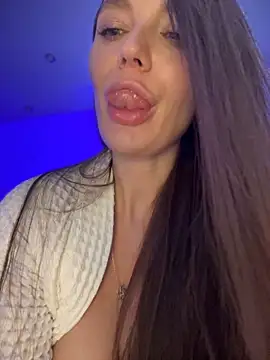 Emma Catt online show from December 24, 5:44 pm