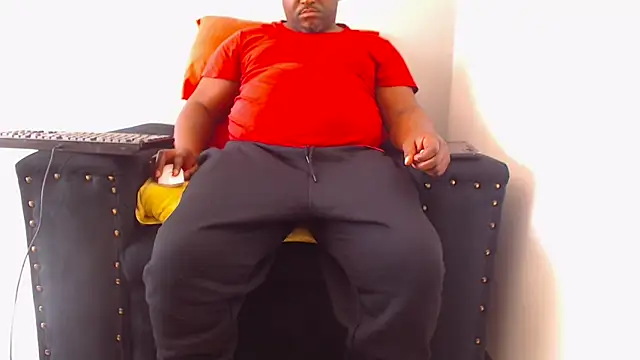 Snapshot of zuluboyxx chatting on June 22, 8:55 am zuluboyxx online show from June 22, 8:55 am