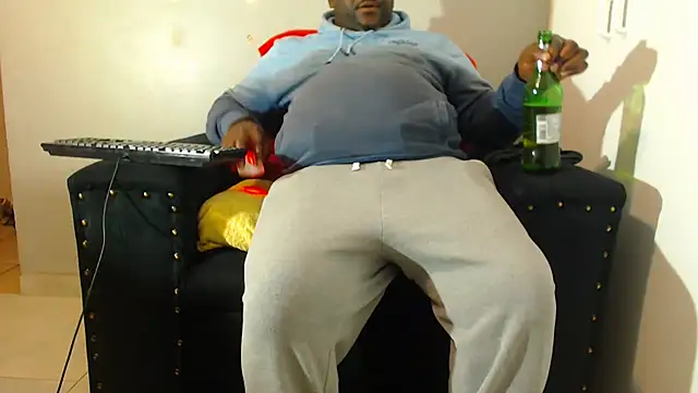 Snapshot of zuluboyxx chatting on July 19, 6:55 pm zuluboyxx online show from July 19, 6:55 pm