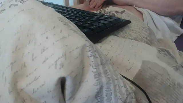 Snapshot of VASKOS178 chatting on February 1, 10:47 am VASKOS178 online show from February 1, 10:47 am