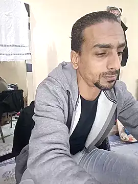 highguy online show from December 7, 9:44 pm