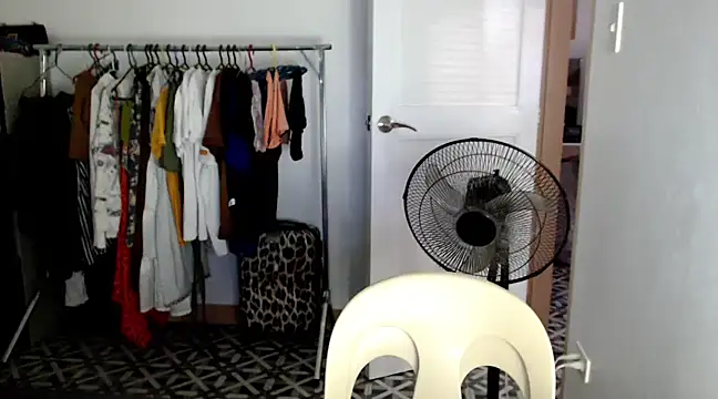 urqueendominant online show from January 21, 3:59 am