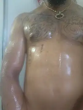 Snapshot of bosstang770 chatting on December 27, 9:43 pm bosstang770 online show from December 27, 9:43 pm