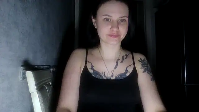 Snapshot of LolaMegan chatting on March 19, 11:09 pm LolaMegan online show from March 19, 11:09 pm