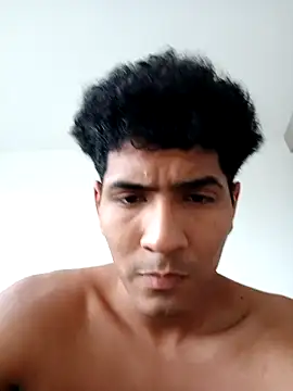 Snapshot of riquer09 chatting on November 10, 10:20 pm riquer09 online show from November 10, 10:20 pm