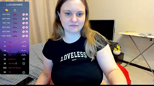 AlanaBrox online show from March 19, 9:05 pm