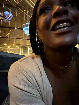 TilaTotti online show from October 27, 6:06 am