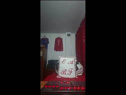 Snapshot of ALBEIROFOOTBALL1992 chatting on May 17, 5:05 am ALBEIROFOOTBALL1992 online show from May 17, 5:05 am