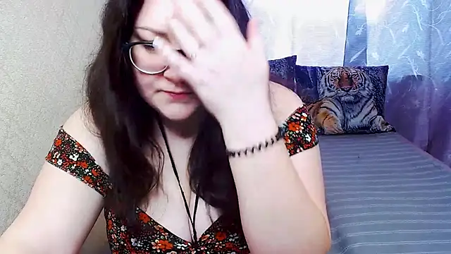 Sindy Jeniceee online show from February 12, 8:31 am