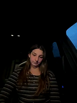 DoriDeluxe66 online show from September 9, 6:18 pm