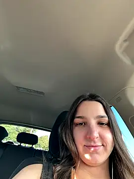 DoriDeluxe66 online show from November 27, 1:35 pm