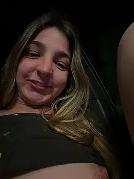 DoriDeluxe66 online show from February 28, 10:55 pm