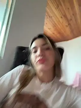 Sarita-candy online show from April 3, 10:30 pm