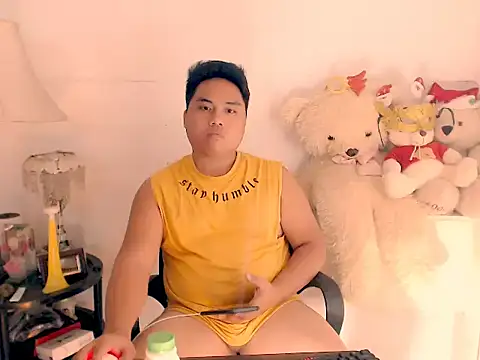 Snapshot of Hardking_69 chatting on December 13, 8:14 pm Hardking 69 online show from December 13, 8:14 pm