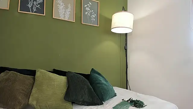 karlye 5 online show from September 13, 1:11 pm