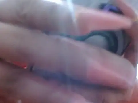 Snapshot of megganplayx chatting on November 25, 3:28 am megganplayx online show from November 25, 3:28 am