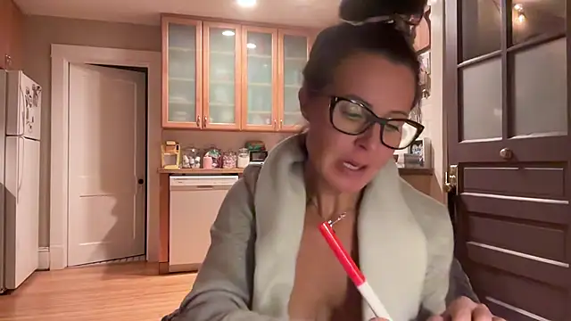 yourmorningwakeupcall online show from December 23, 12:57 am