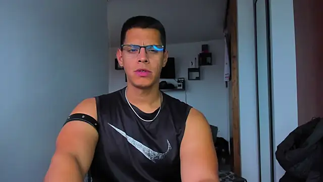  John Boy  online show from February 15, 9:33 pm