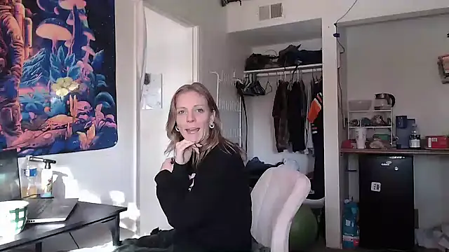 coryandthepeach online show from December 4, 5:11 pm