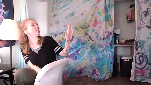 coryandthepeach online show from December 16, 3:32 pm