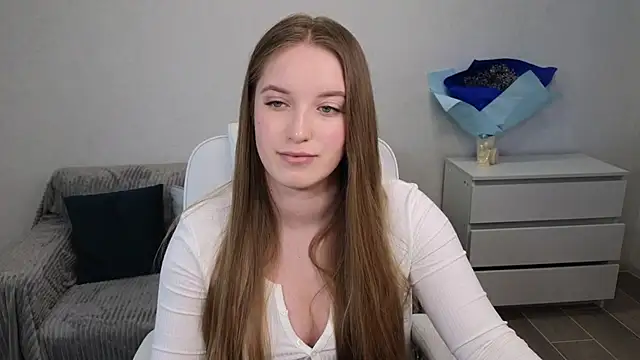 Snapshot of EvaMaddison chatting on January 5, 7:28 am EvaMaddison online show from January 5, 7:28 am