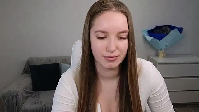 Snapshot of EvaMaddison chatting on January 17, 8:13 am EvaMaddison online show from January 17, 8:13 am