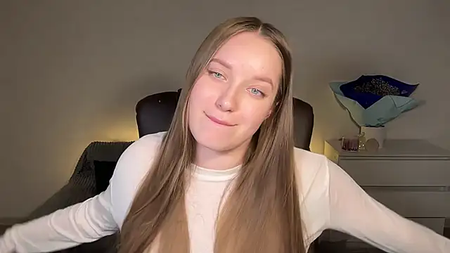 EvaMaddison online show from March 7, 6:16 pm