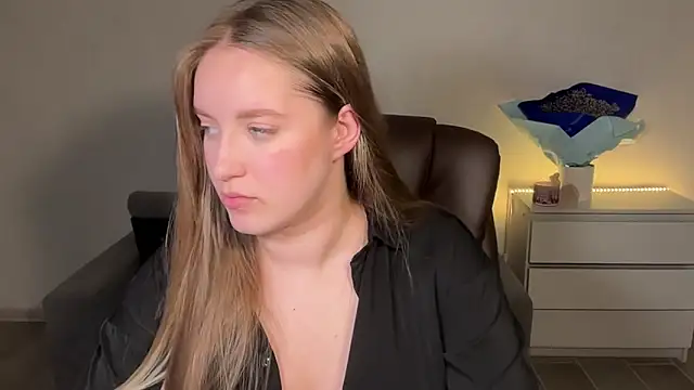 EvaMaddison online show from June 11, 7:56 pm