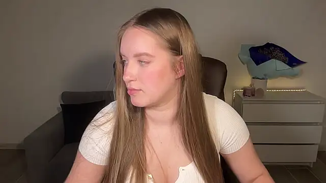 EvaMaddison online show from July 11, 9:27 pm