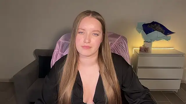 EvaMaddison online show from July 16, 10:16 pm