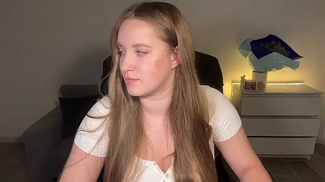 EvaMaddison online show from July 29, 11:03 pm