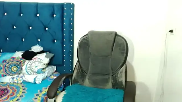 Snapshot of valeriaxxx11 chatting on November 13, 7:13 pm valeriaxxx11 online show from November 13, 7:13 pm