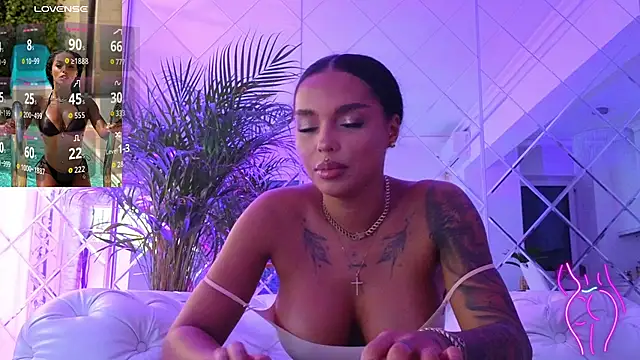 KimiBrown online show from November 27, 1:24 pm