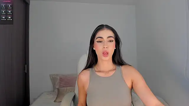 RebeccaBaxter online show from February 8, 3:30 am