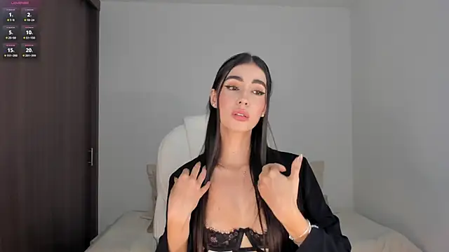 RebeccaBaxter online show from March 12, 11:33 pm