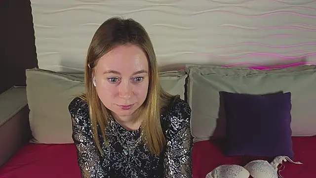 BrookeEvans online show from February 11, 9:56 pm